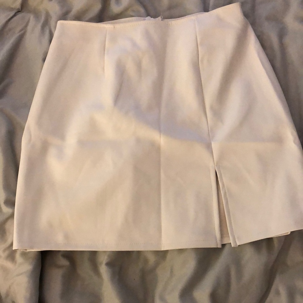 White faux leather skirt